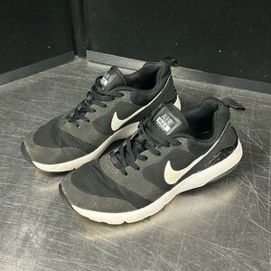 Nike Air Max Size 4.5Y